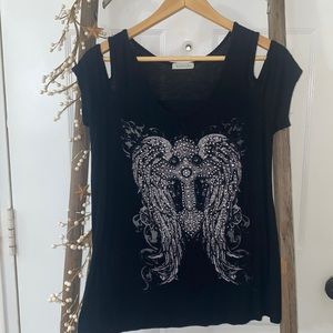 Cold shoulder Black T-shirt